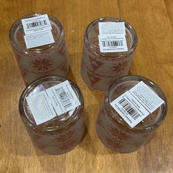 NWT. Yankee Candle, set of 4 votive candle holders. - Picture 6 of 7